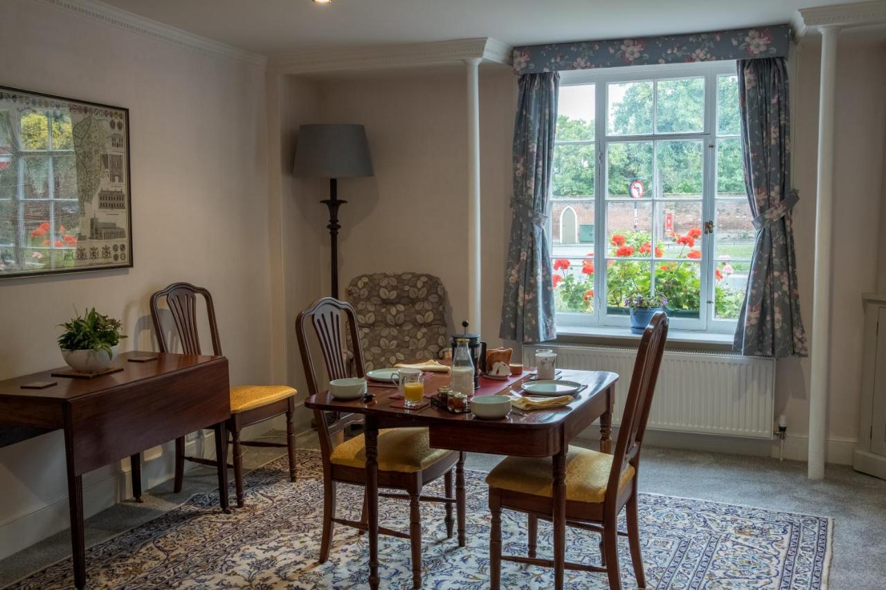St Mary'S Bed & Breakfast Bury St. Edmunds Esterno foto